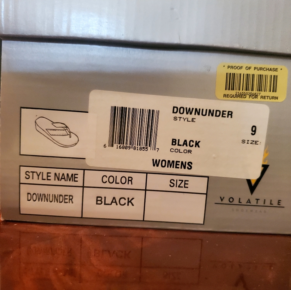 LIGHTLY USED Volatile Downunder Black Women's Size 9 Sandals - Picture 9 of 9